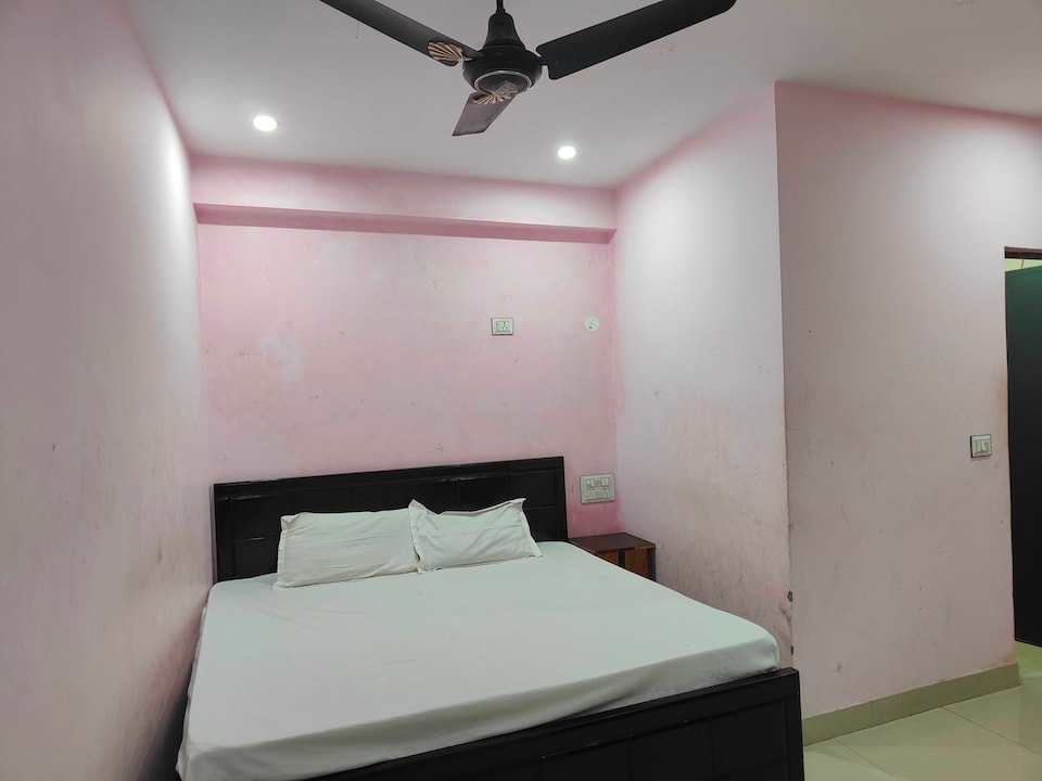 OYO S Key Residency Near Inox Gurgaon Dreamz, Old Gurgaon, Gurgaon