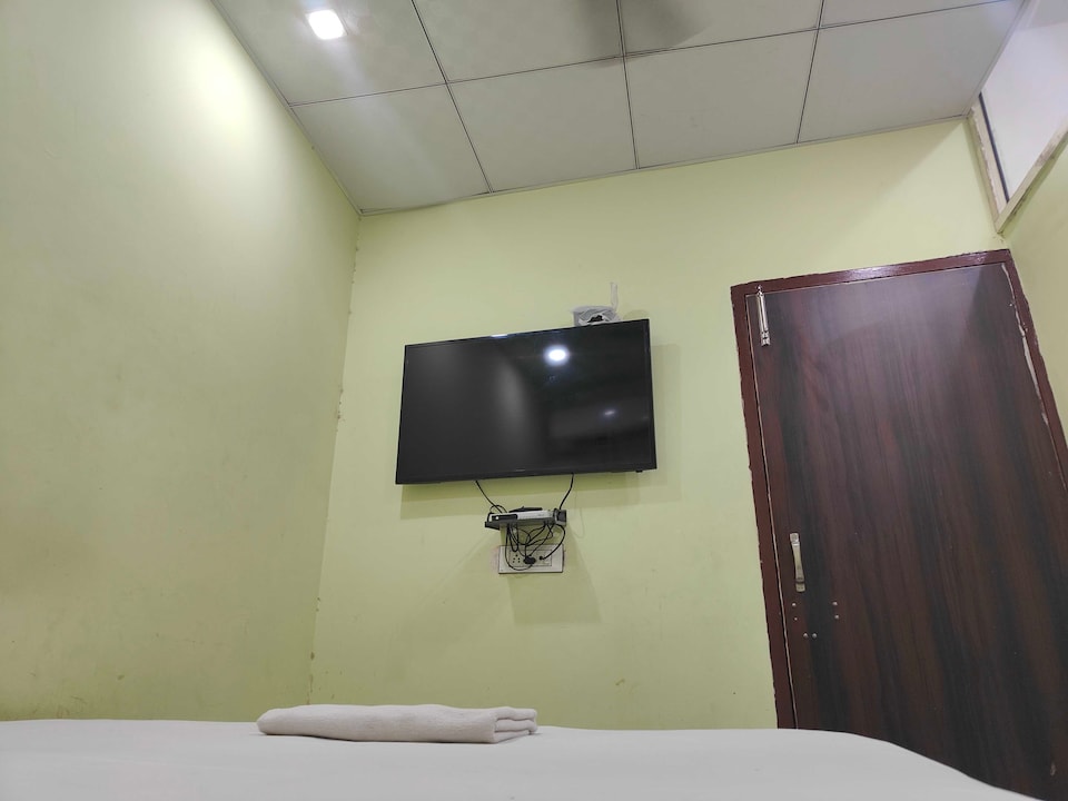 OYO S Key Residency Near Inox Gurgaon Dreamz, Old Gurgaon, Gurgaon