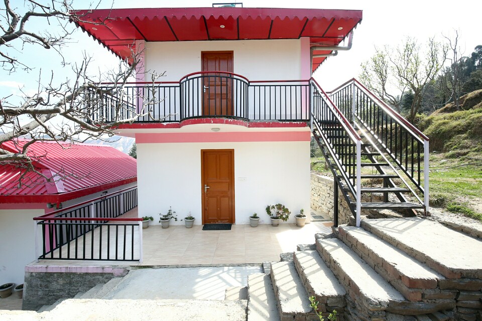 OYO Home 12215 Exotic Valley View 1RK, Chail, Chail