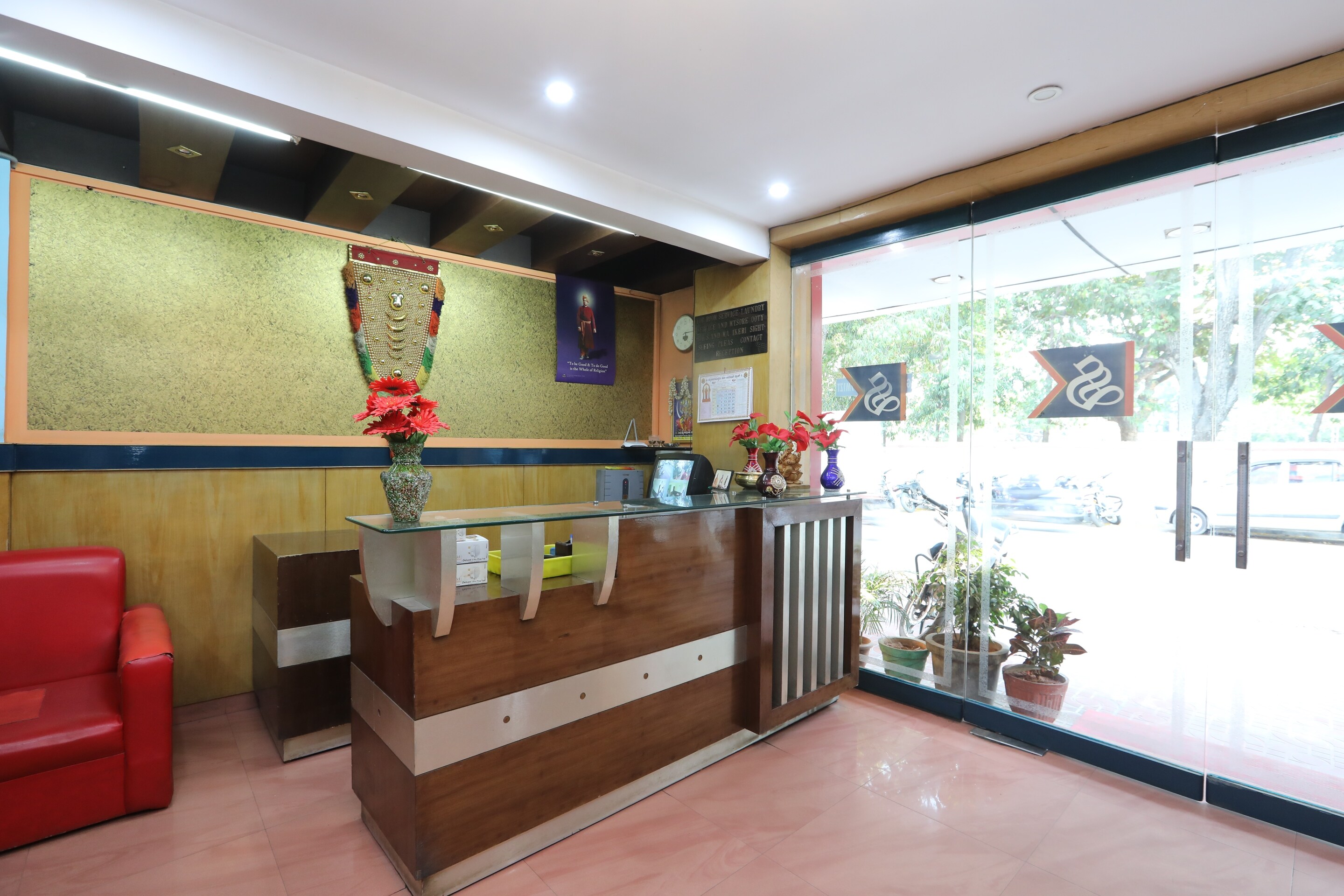 Flagship Hotels In Lalitha Mahal Palace Hotel Mysore Starting 839 