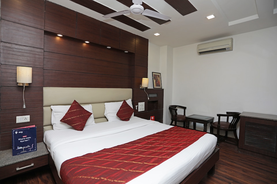 OYO 12219 Tryfenna, AIIMS Delhi, Delhi