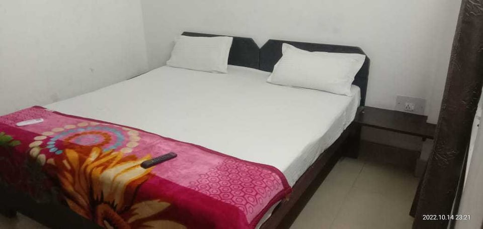 OYO Alibaba Guest House, Godowlia, Varanasi