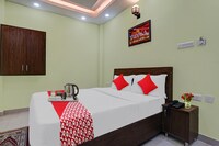 Hotel O Flagship Ansh PG & Guest House