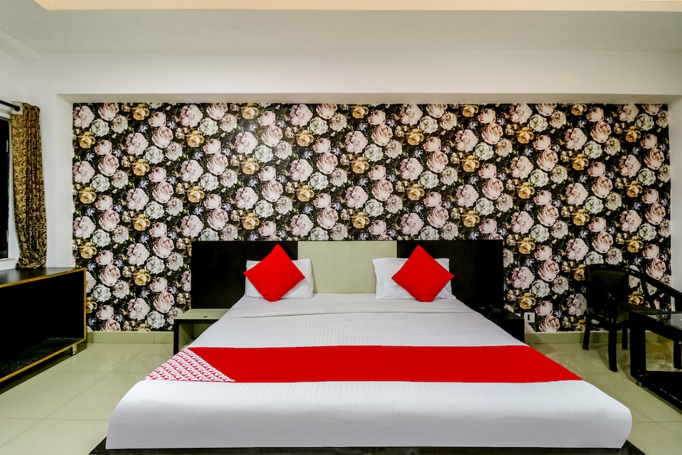 OYO 12230 Rockwood Inn, Faridabad, Faridabad