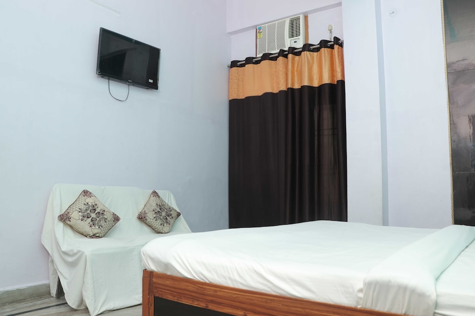 OYO Angoori Palace, Aligarh, Aligarh