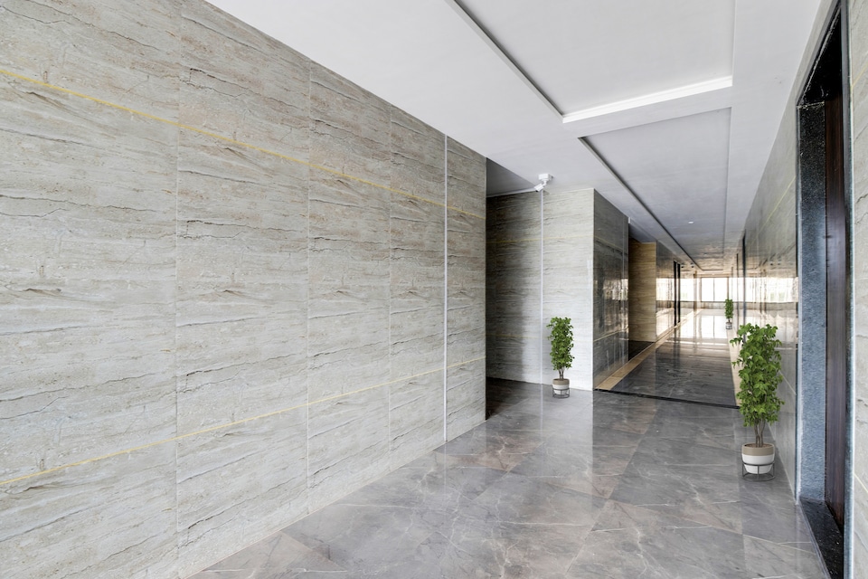 OYO Townhouse 701084 Hotel Raspberry Breeze, Devka Beach Daman, Daman