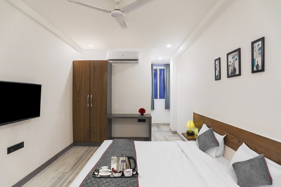 OYO Townhouse 1142 Skyline 18  Near Palam Metro Station, Dwarka Delhi, Delhi