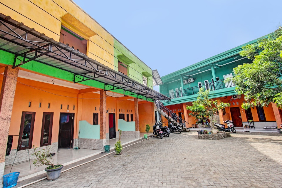 Hotel O Homestay Bang HajiNearLapangan Penujak ( Inen Gonggang), Mataram, Lombok