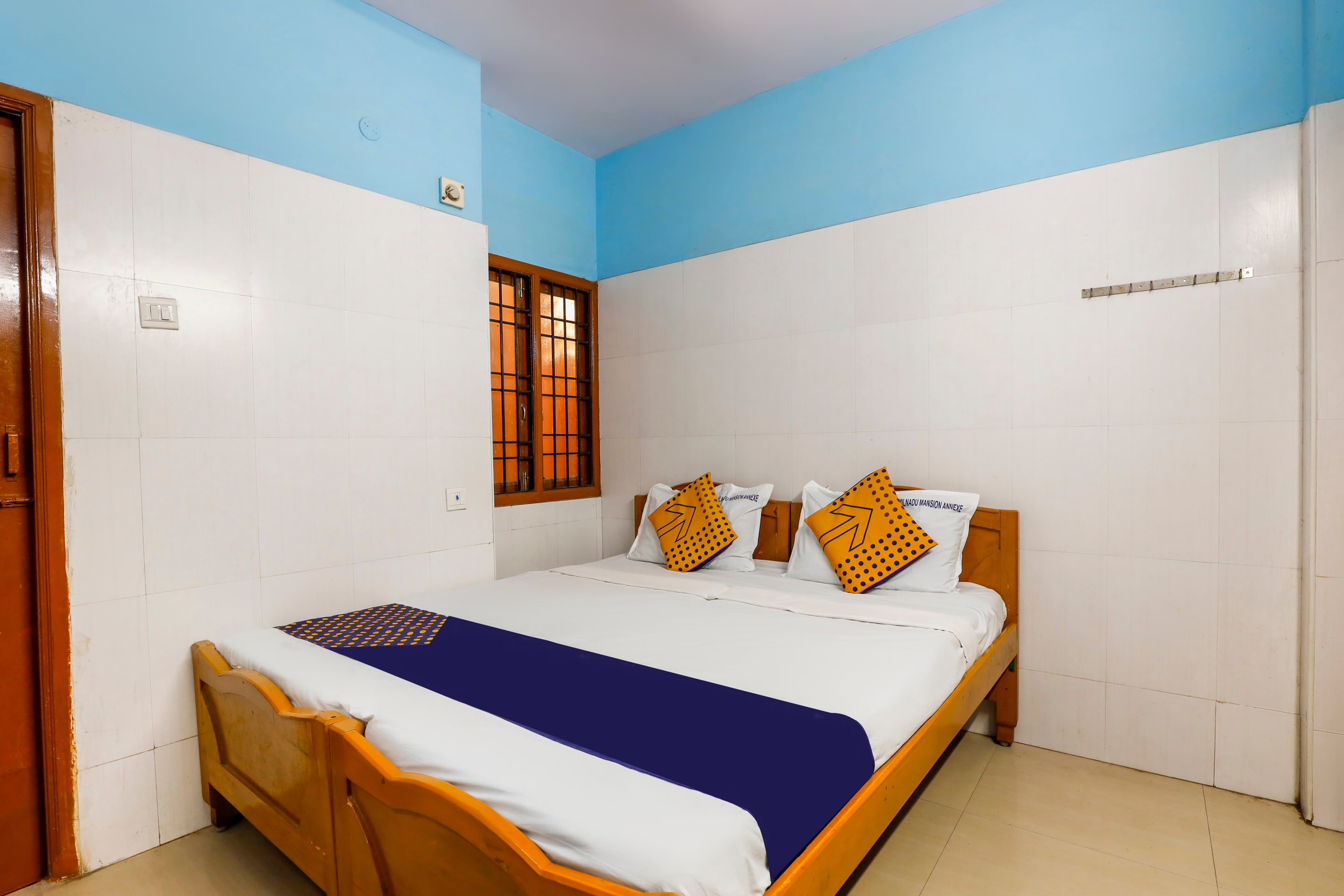 Spot On Hotels in Anna Salai Mount Road, Chennai Starting ₹451 Upto