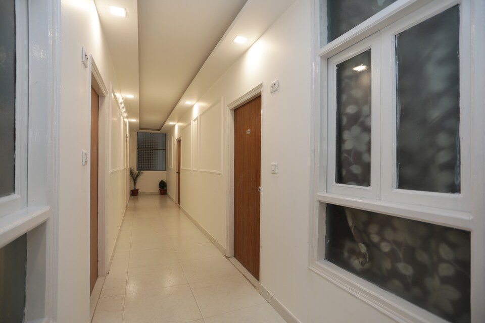 HOTEL O QUBIC STAY INN, Airport Delhi, Delhi Transit
