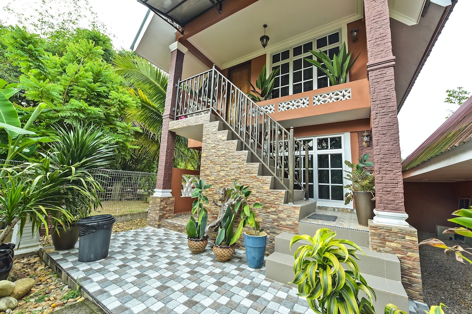 OYO 90642 Twin Mutiara Chalet & Homestay , Machang, Machang