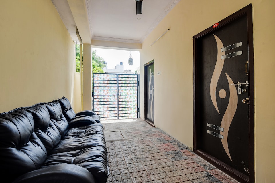 Hotel O The Pearl Guest House , Beach Side Visakhapatnam, Visakhapatnam