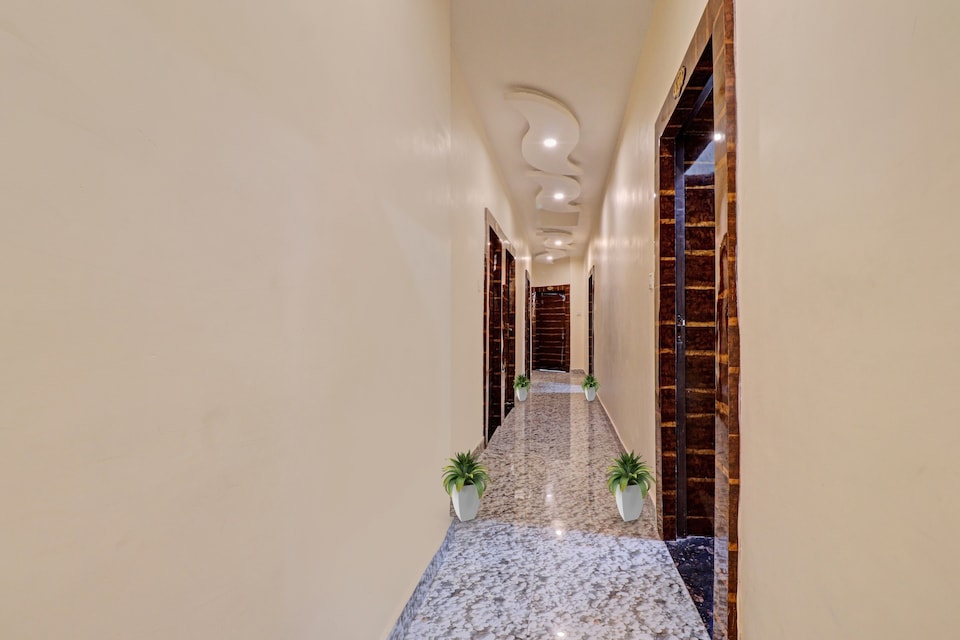 Hotel O The Paradise Inn, Lashkar, Gwalior