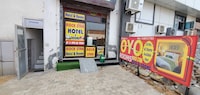 OYO Rock Star Hotel & Rooms