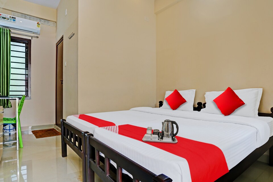 OYO Subhadra Residency Ac Non Ac, Edapally Kochi, Kochi