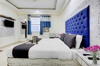 Collection O Hotel Golden Blue Near Dwarka Sector 21 Metro Station