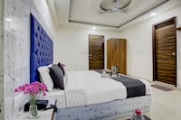 Collection O Hotel Golden Blue Near Dwarka Sector 21 Metro Station