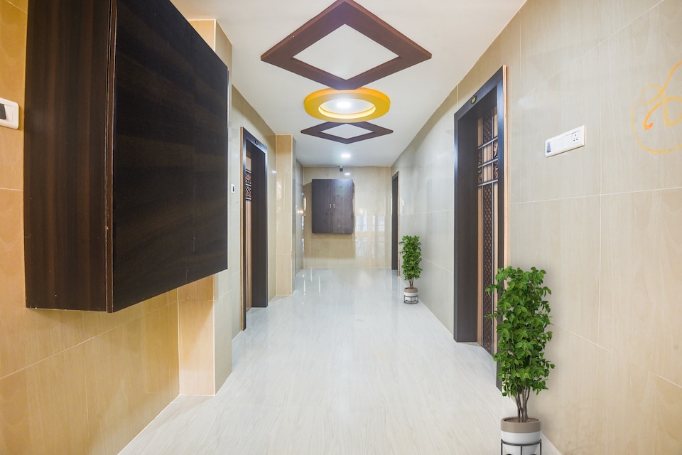 OYO 701257 Lakshmi Inn, Nakkalagutta Hanamkonda Warangal, Warangal