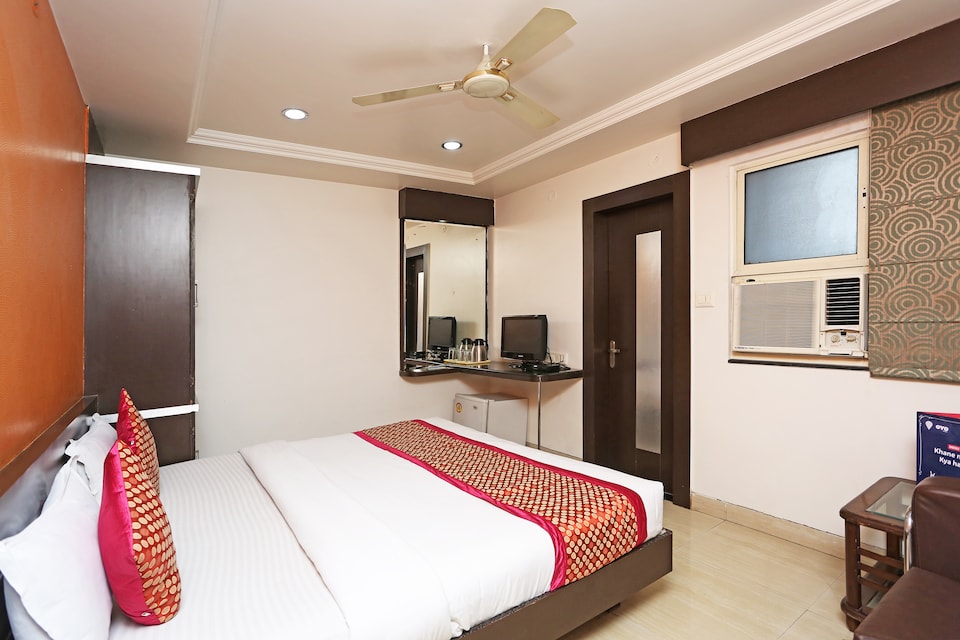 OYO 1552 Hotel Midland, MP Nagar Bhopal, Bhopal