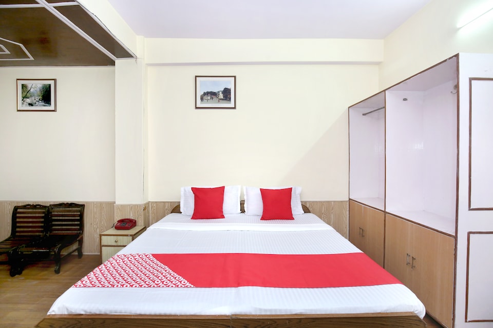 OYO Home 12241 Classic Stay, Shoghi Shimla, Shimla