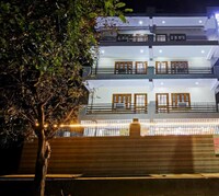 Hotel O Royal View Near Iskcon Temple Noida