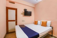 SPOT ON Annai Guest House Near Marina Beach