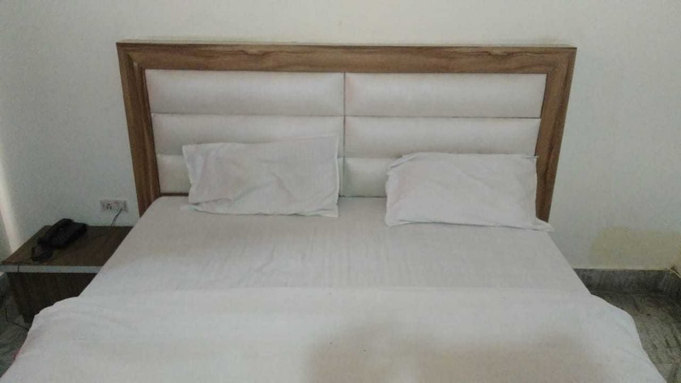 OYO Hotel Ml Palace, Katra cluster, Katra