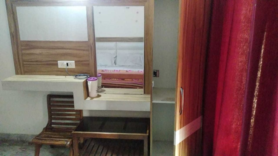 OYO Hotel Ml Palace, Katra cluster, Katra