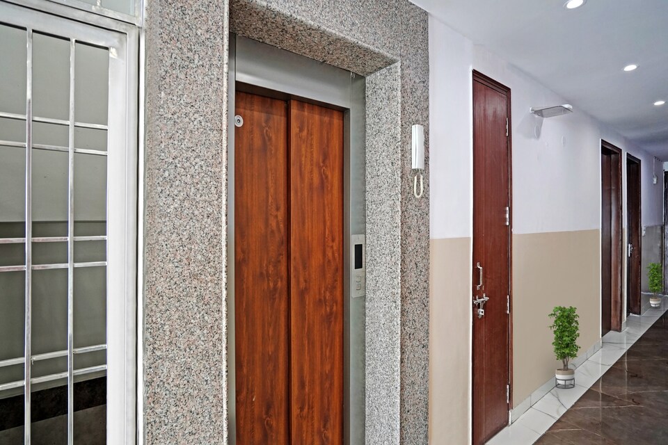 OYO 701335 Hotel Kailash, Noida Expressway SEZ, Noida