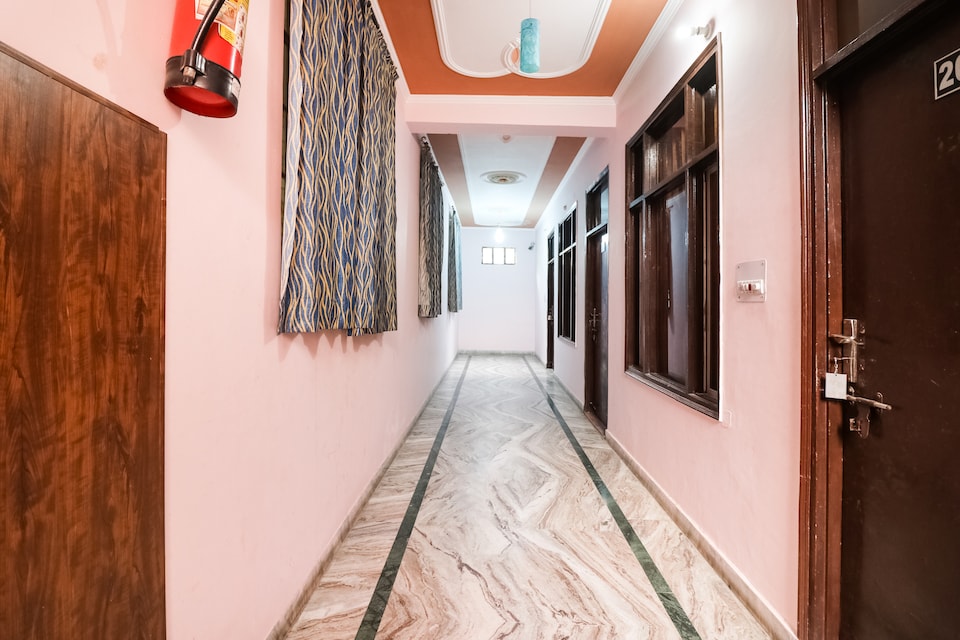 Hotel O Bhagirathi Palace, Laxman Jhoola Rishikesh, Rishikesh
