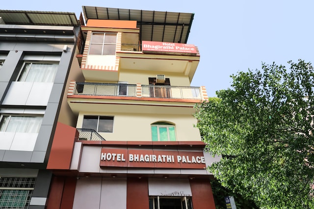 Hotel O Bhagirathi Palace Ganga Beach