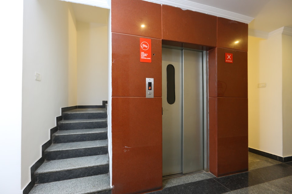 OYO Flagship 12251 Half Moon, ECR Chennai, Chennai