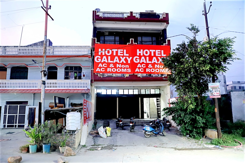 OYO Hotel Galaxy, Ghaziabad City, Ghaziabad
