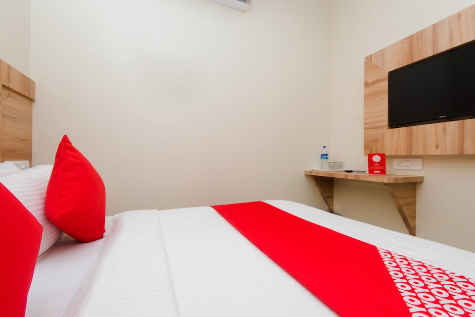 OYO 12257 Hotel Sai Suites, Mumbai Dadar-Worli-Parel, Mumbai