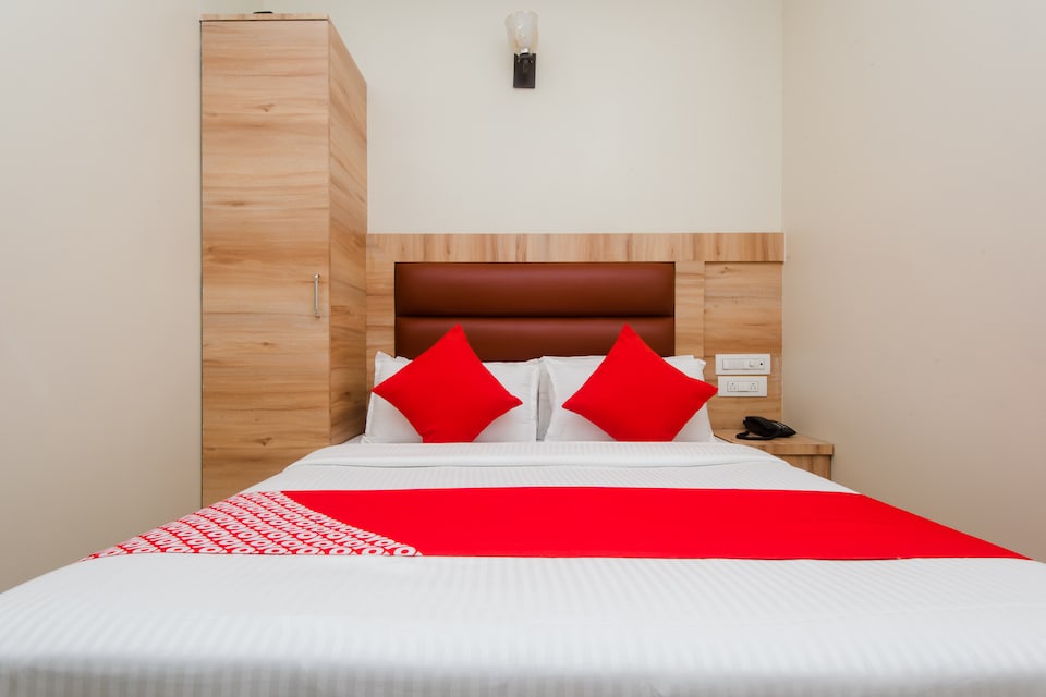 OYO 12257 Hotel Sai Suites, Mumbai Dadar-Worli-Parel, Mumbai