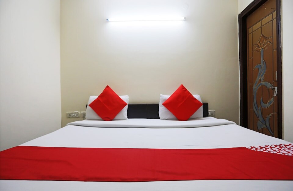 OYO Astar Hotel Inn Near Birla Mandir, Lakdikapul, Hyderabad