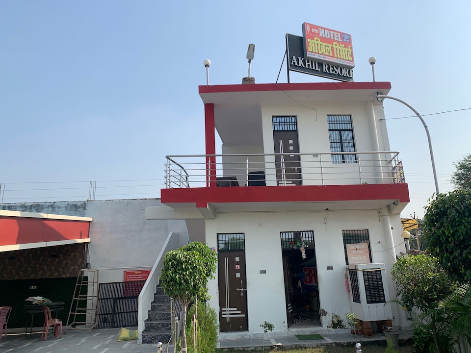 Hotel O Akhil Reshort, Barra Kanpur, Kanpur