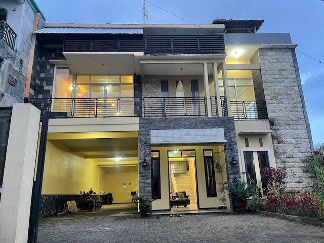 EXPRESS O 91800 Home Stay Chantika