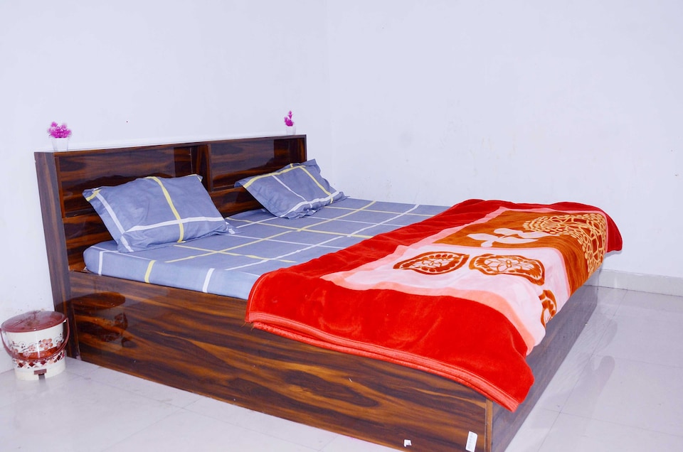 SPOT ON RJ palace, Etawah, Etawah