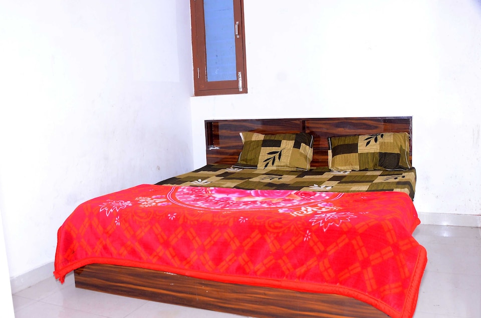 SPOT ON RJ palace, Etawah, Etawah