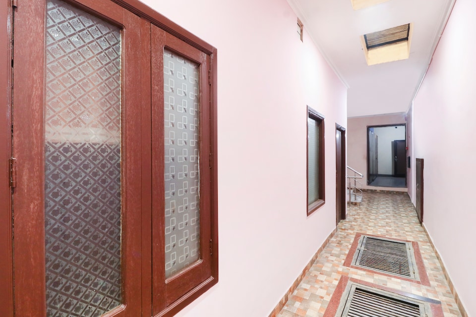 OYO Radha Krishan Home Stay, Golden Temple Road Amritsar, Amritsar