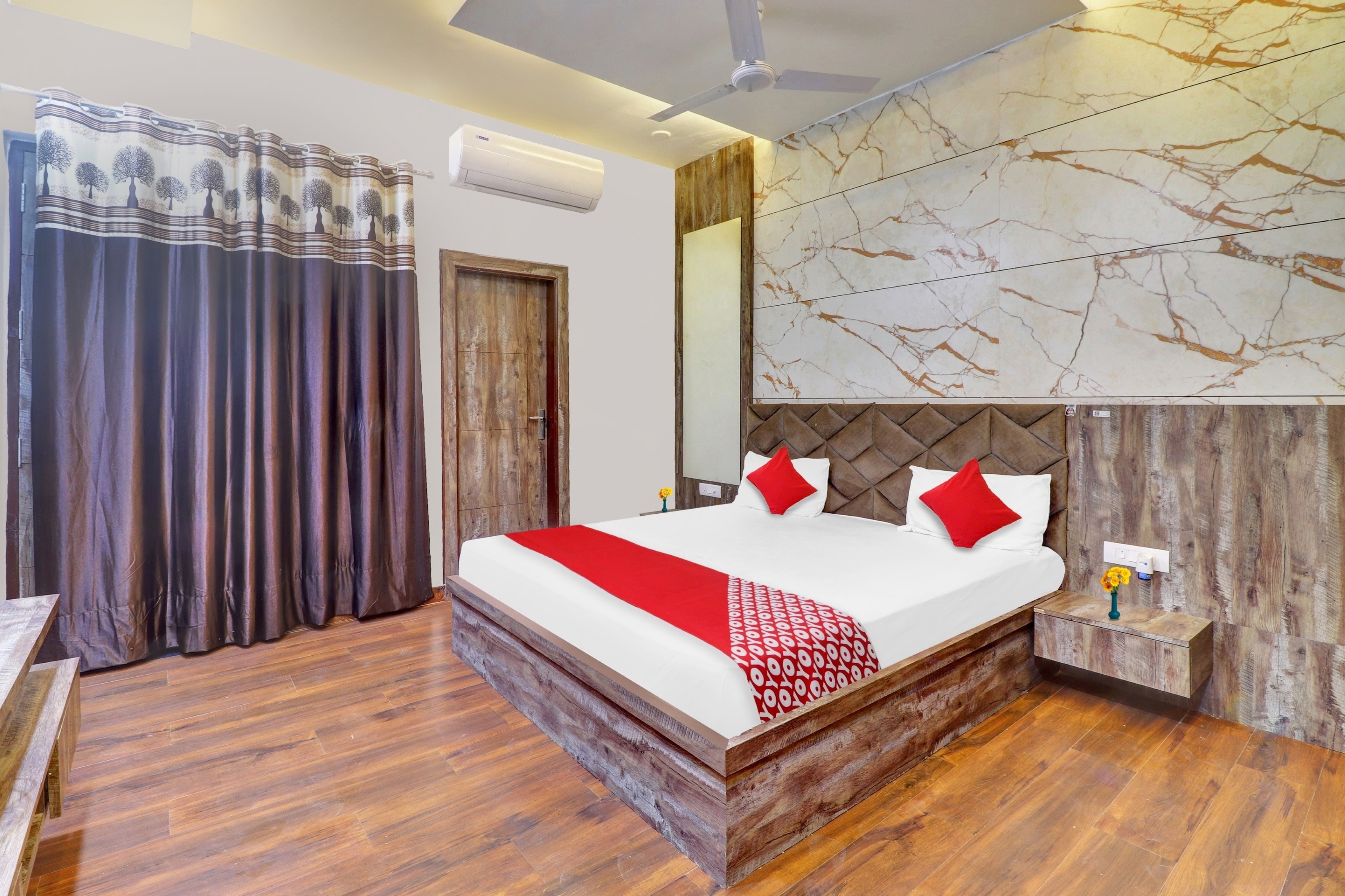 Flagship 701518 Hotel Lotus Inn, Flagship Agra, Book ₹1194 OYO