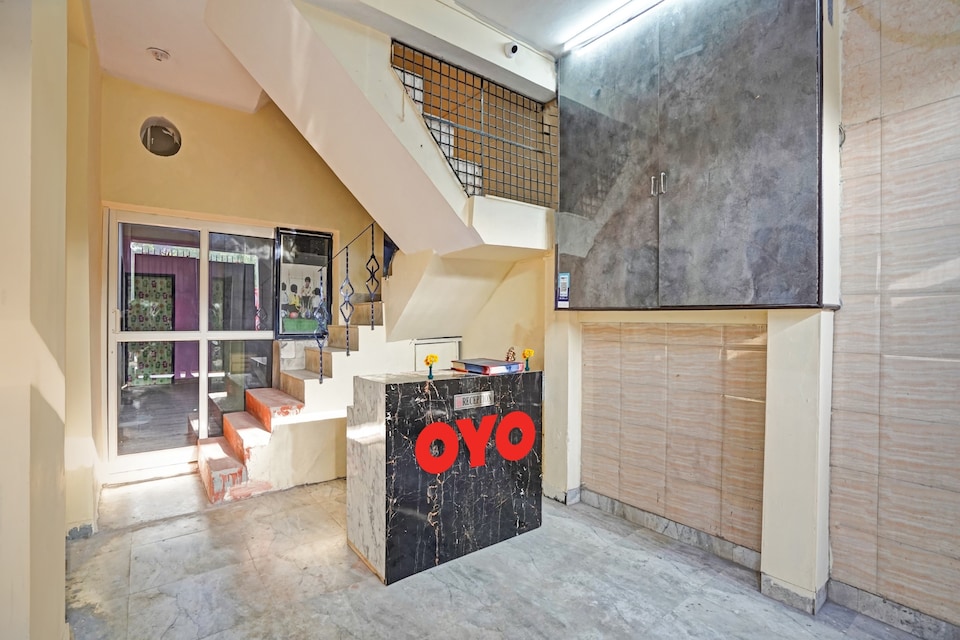 Hotel O Orchid Inn, Vaishali Kaushambi Metro, Ghaziabad