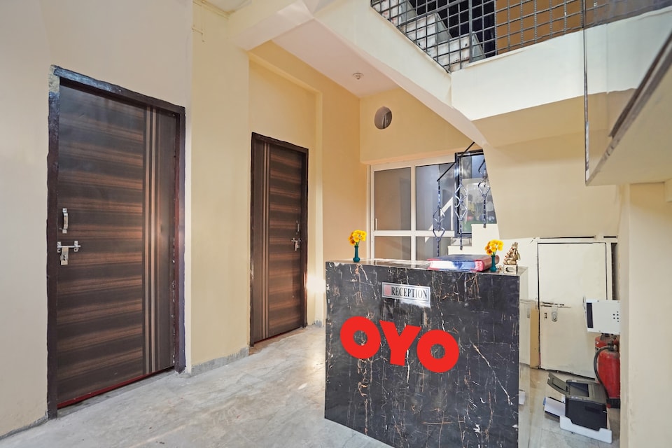 Hotel O Orchid Inn, Vaishali Kaushambi Metro, Ghaziabad