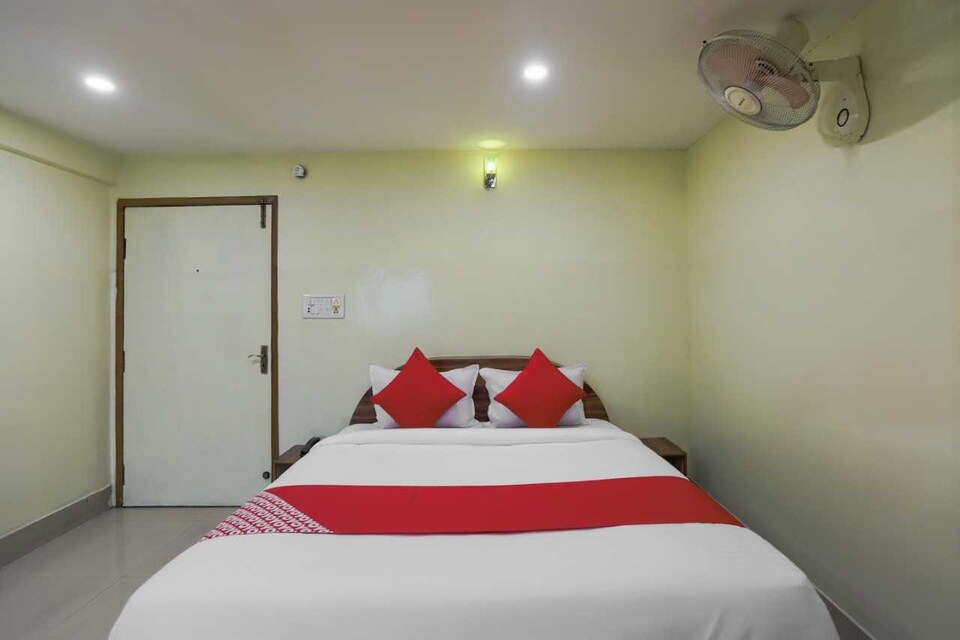 Flagship Hotel Vicky Residency, Queens Road Amritsar, Amritsar