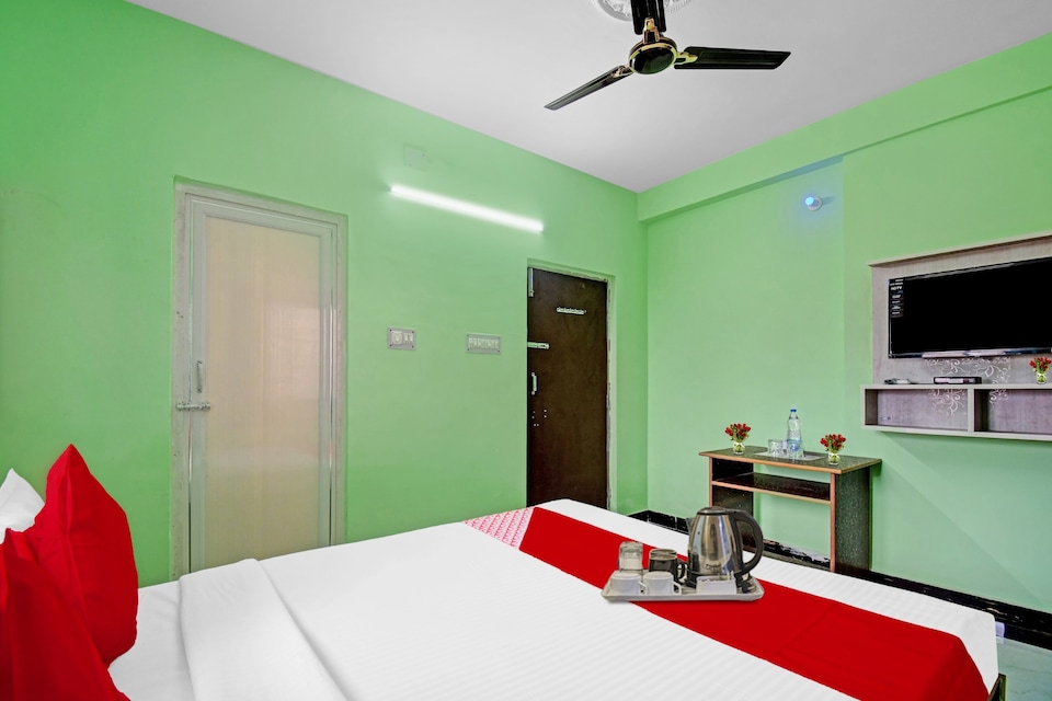 Hotel O Singlam, Ruby Hospital Kolkata, Kolkata