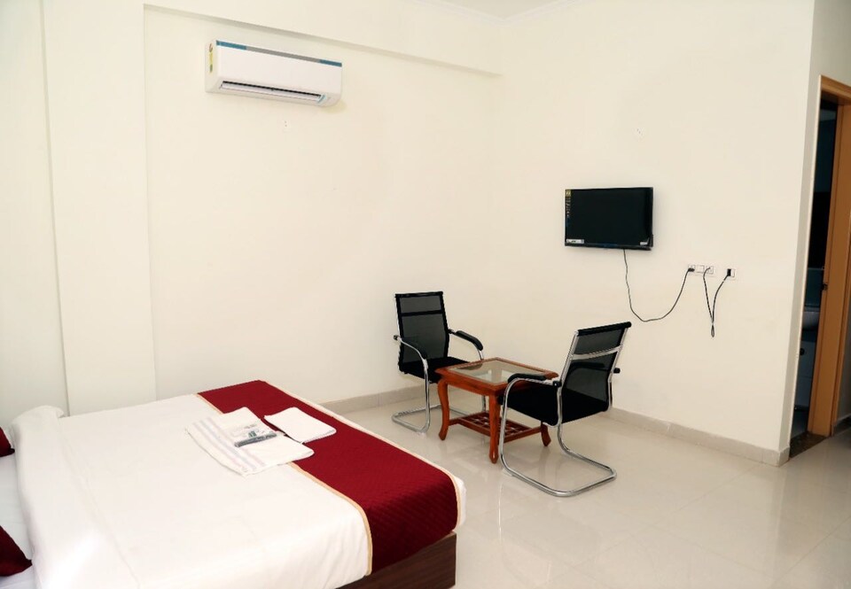 OYO Star Key Near INOX Gurgaon Dreamz, Old Gurgaon, Gurgaon