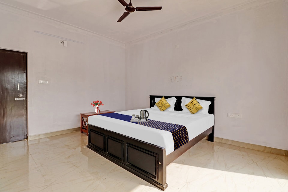 SPOT ON Sri Chamundeshwari Hotel, Kushalnagar, Coorg