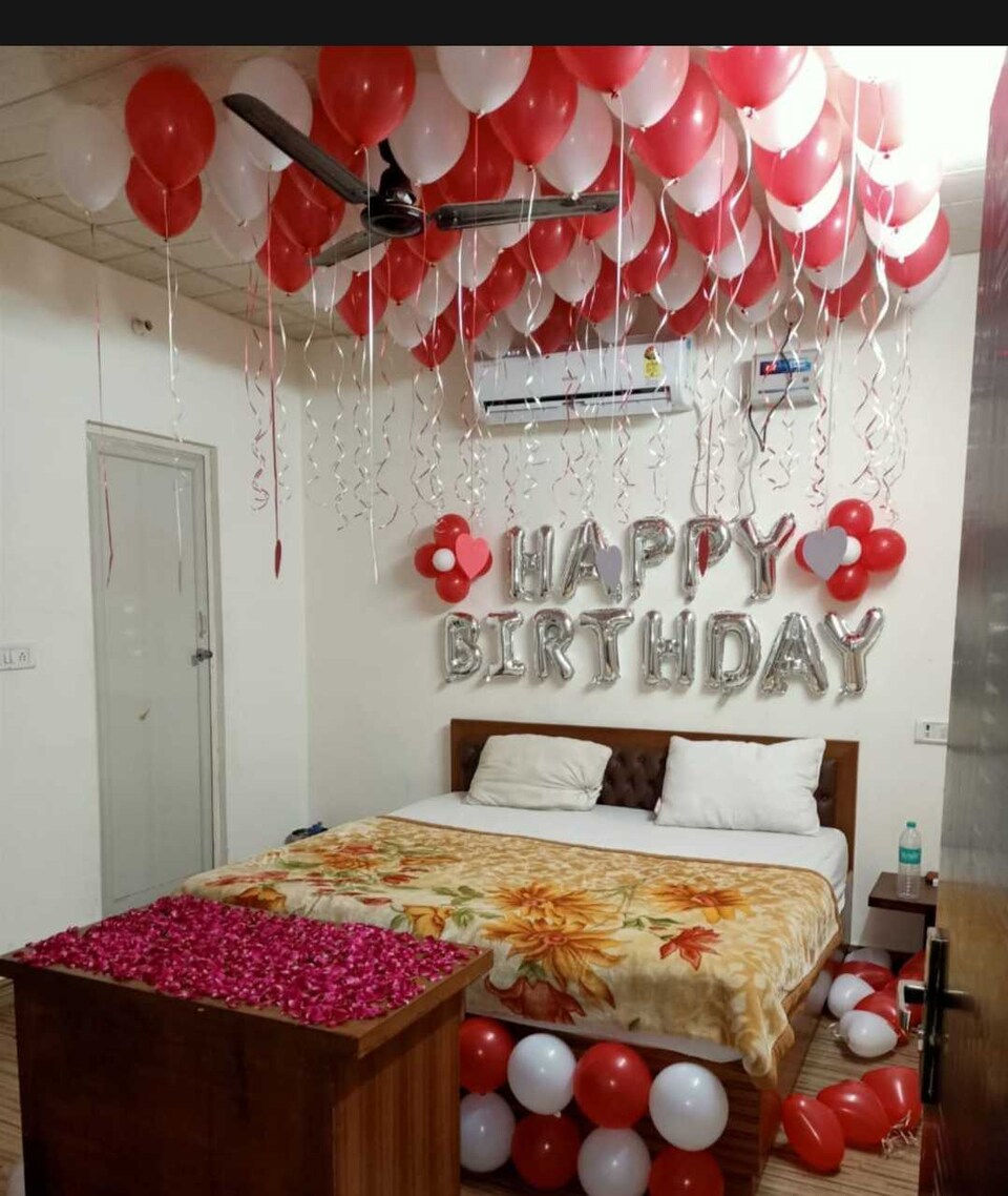 OYO V S Residency A Unit Of Bh&h Near Tughlakabad Station Metro Station, Okhla Jasola Delhi, Delhi