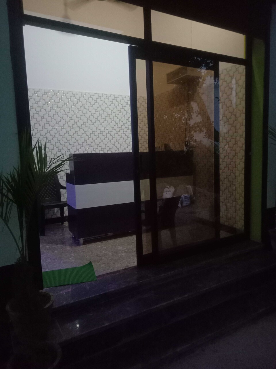 POP Hotel Golden Moon, Meerut, Meerut